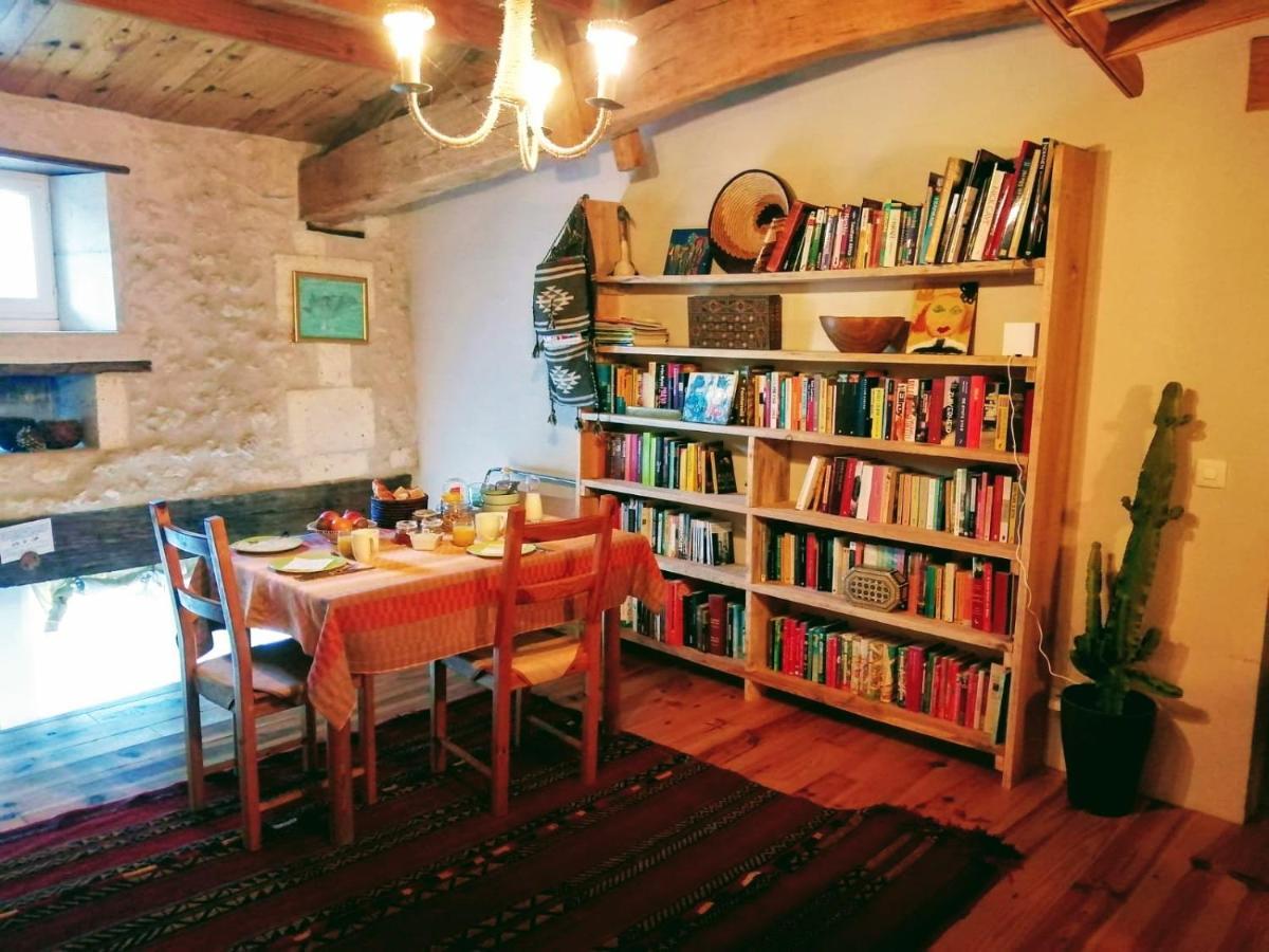 La Grange De Lucie -Chambres D'Hotes En Perigord-Dordogne Nanteuil-Auriac-de-Bourzac Eksteriør billede