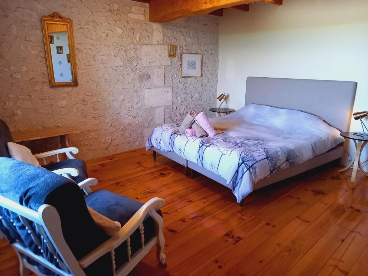 La Grange De Lucie -Chambres D'Hotes En Perigord-Dordogne Nanteuil-Auriac-de-Bourzac Eksteriør billede