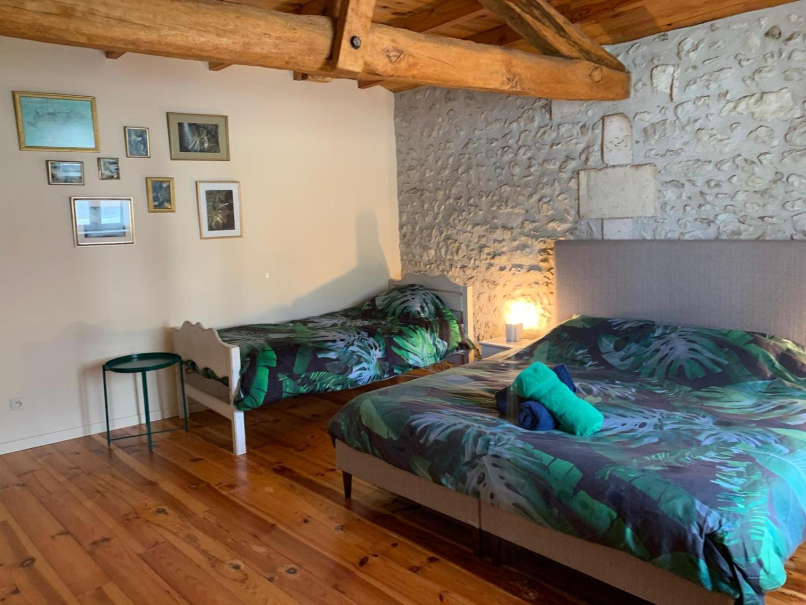 La Grange De Lucie -Chambres D'Hotes En Perigord-Dordogne Nanteuil-Auriac-de-Bourzac Eksteriør billede