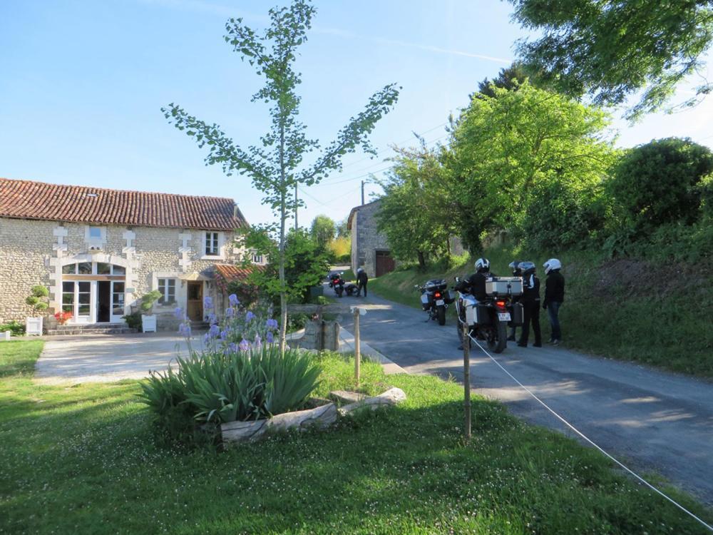 La Grange De Lucie -Chambres D'Hotes En Perigord-Dordogne Nanteuil-Auriac-de-Bourzac Eksteriør billede